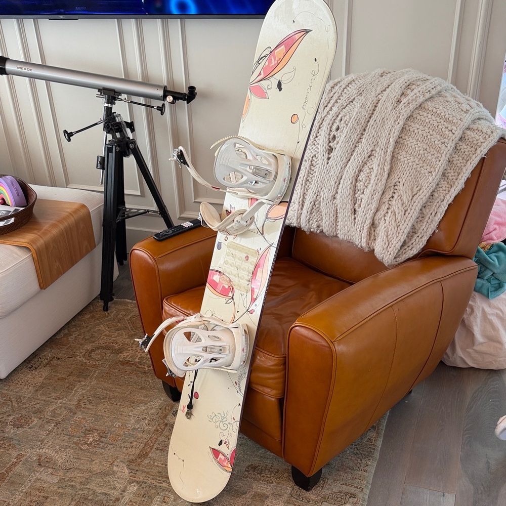 K2 snowboard and bindings, size 146, barely used